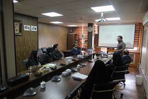 برگزاری ژورنال کلاب گروه آموزشی رادیولوژی و رادیوتراپی با ارائه علی رجبی