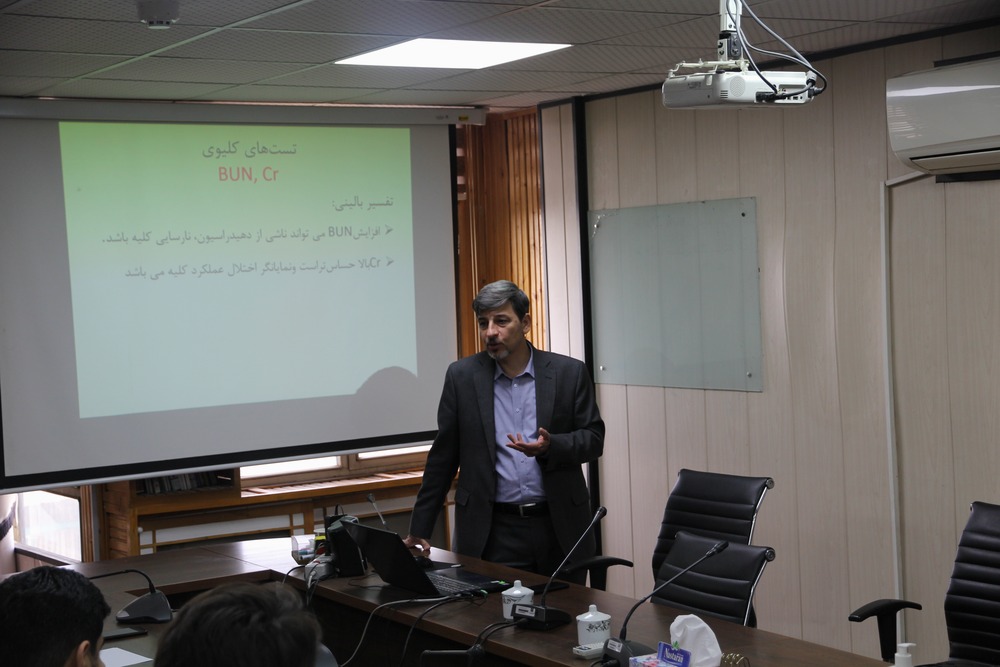 برگزاری کارگاه آشنایی با تفسیر آزمایشات بالینی در دانشکده علوم پیراپزشکی(دوره دوم)
