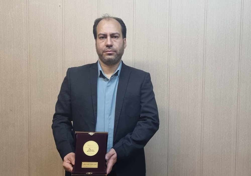 کسب رتبه نخست در دهمین جشنواره کشوری حکیم جرجانی توسط کاظم غفاری دانشجوی دکتری هماتولوژی و علوم انتقال خون