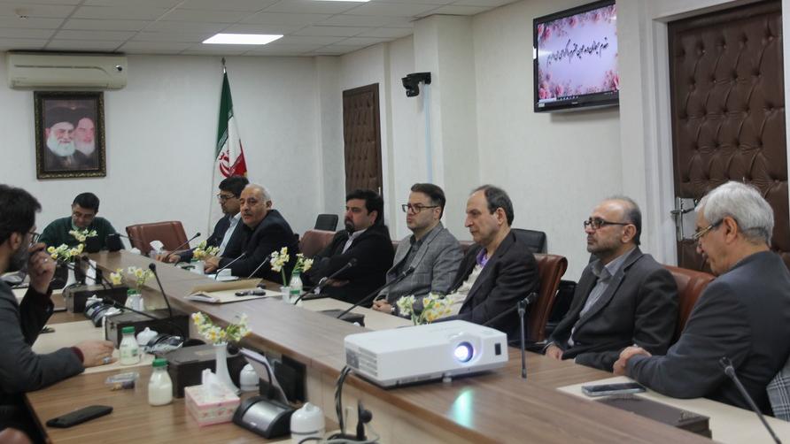 برگزاری نشست صمیمی رؤسای دانشکده‌ها در دانشکده پیراپزشکی با تأکید بر هم‌افزایی فرهنگی و دانشجویی 